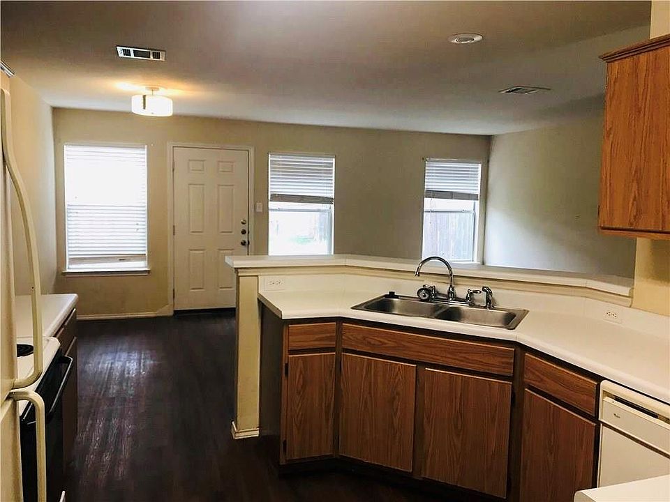 2nd image of 9702 Sugar Hill Dr #B