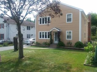 62 Sandy Brook Dr #2, New Britain, CT 06053