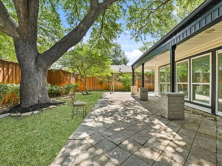 7103 Blythdale Dr — Photo 31