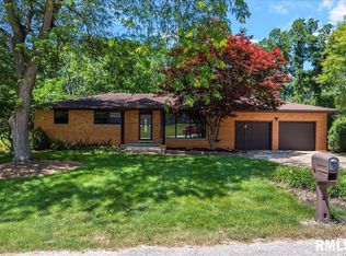 9 Ridgeview Dr, Springfield, IL 62711