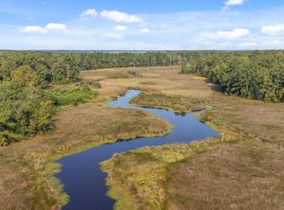 2 Dees Ave, Bayboro, NC 28515