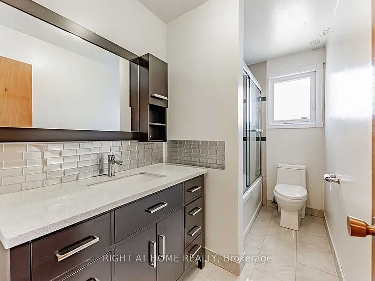 9 Chalet Rd — Photo 14