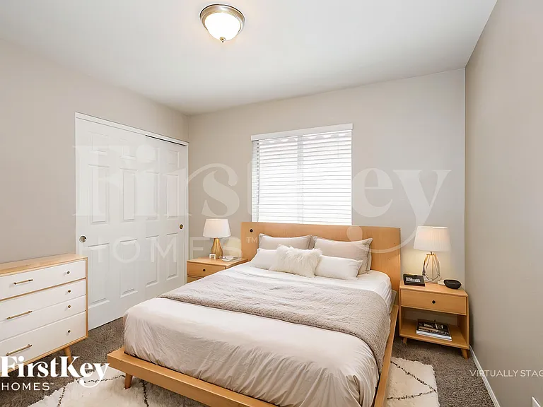 9947 Pioneer Ave — Photo 15