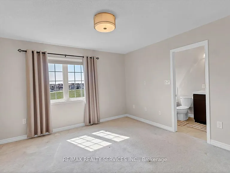 84 Bannister Cres — Photo 22