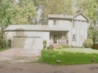 985 Ferguson Dr, Lake Orion, MI 48362