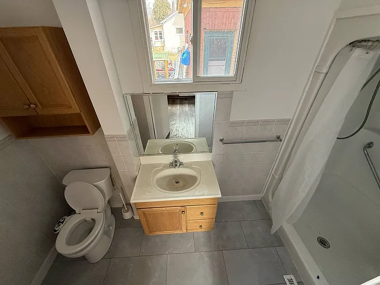 38 Crown St — Photo 4