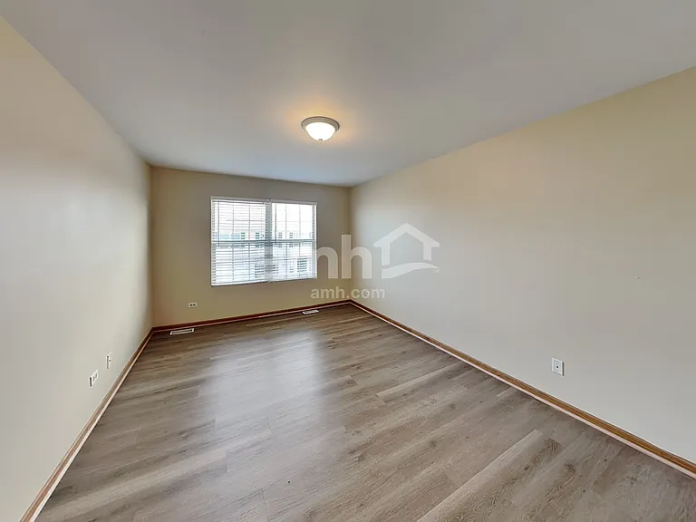 1457 Root St — Photo 10