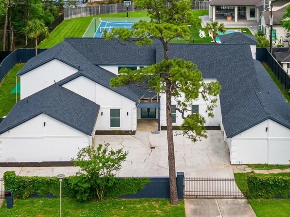 12564 Memorial Dr, Houston, TX 77024