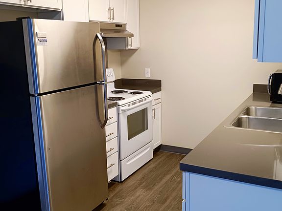 3rd image of 574 E 23rd St #12979837