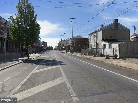 3rd image of 1928 E Cambria St