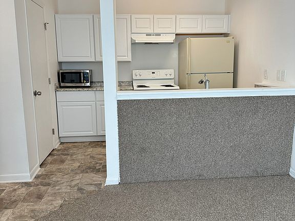 4th image of 8713 Candlewood Trl