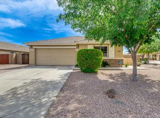 2067 W Half Moon Cir, San Tan Valley, AZ 85142