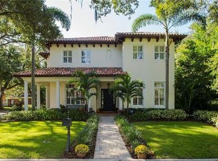 2912 W Hawthorne Rd, Tampa, FL 33611