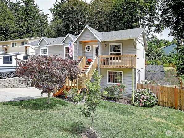 1655 Vine Maple Lane, Camano Island, WA 98282