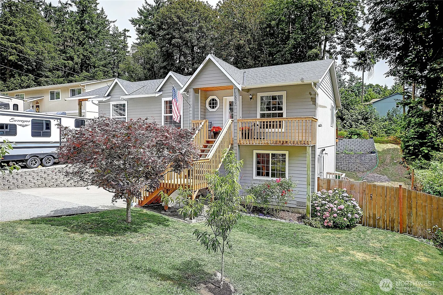 1655 Vine Maple Lane photo 1