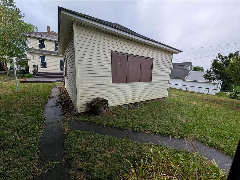 2 bed, 1.5 bath, 1646 sqft, $2,000 — Photo 4