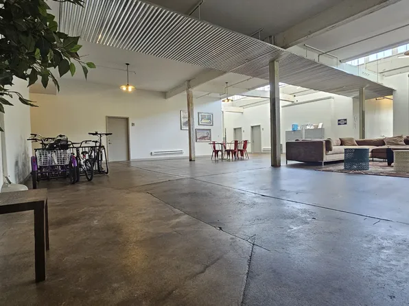 Nashcar Lofts, 3868 Washington Blvd #3, Saint Louis, MO 63108