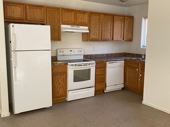 3rd image of 1110 E Mohave St #4