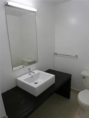 Rented by R New York | media 43