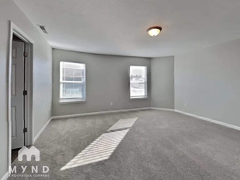 2895 Beethoven Ave — Photo 9