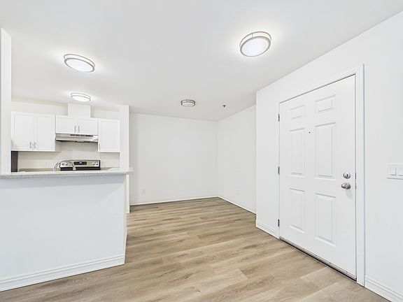 4th image of 1405 S 308th St APT 301