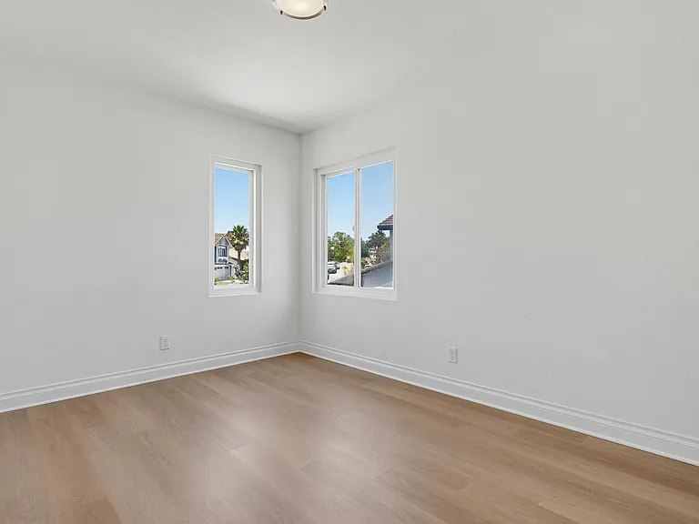 1609 Honeysuckle Ct — Photo 19
