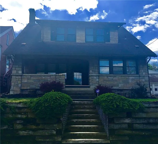 1010 Howard St photo 1