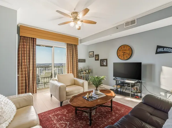 215 W College Ave APT 903, Tallahassee, FL 32301