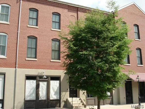 3205 Domain St #1 & 2, Saint Charles, MO 63301