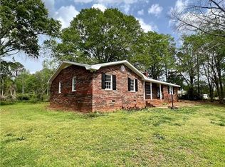 5940 Maysville Rd, Commerce, GA 30529