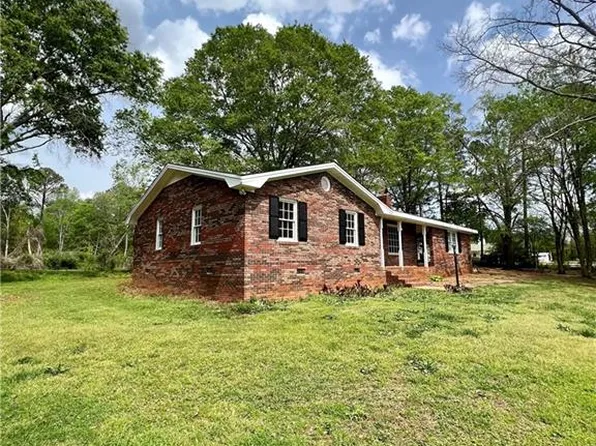 5940 Maysville Rd, Commerce, GA 30529