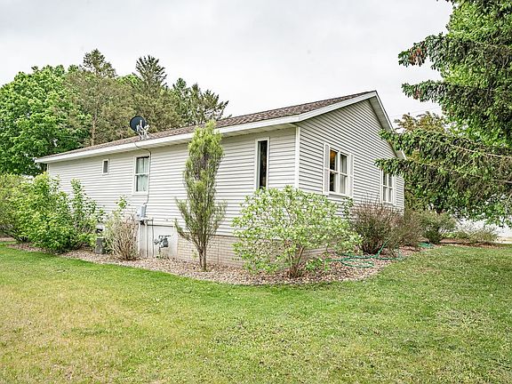 2nd image of 702 Campbell Street