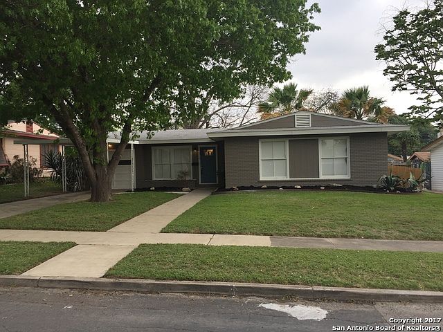1st image of 219 Eland Dr