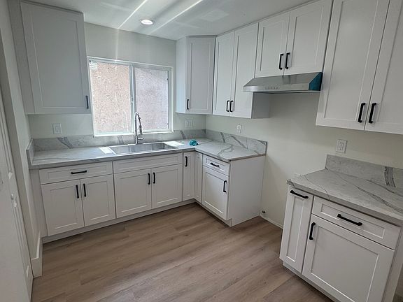 2nd image of 8847 1/2 Isora St #1/2
