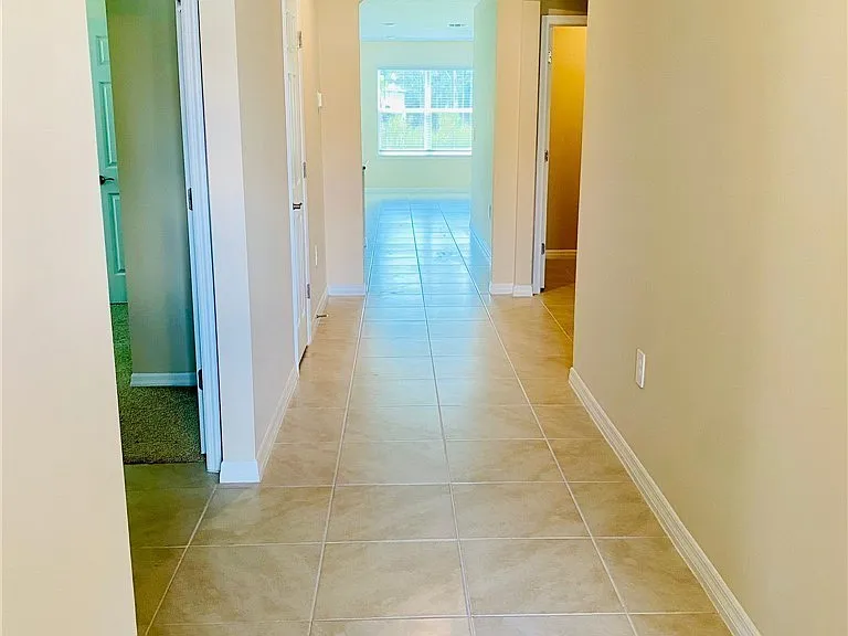 3076 Royal Gardens Ave — Photo 2