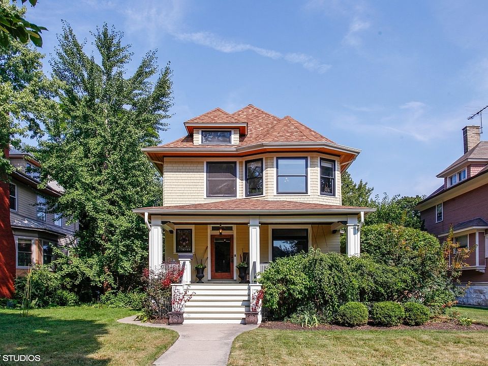 1st image of 218 S Elmwood Ave