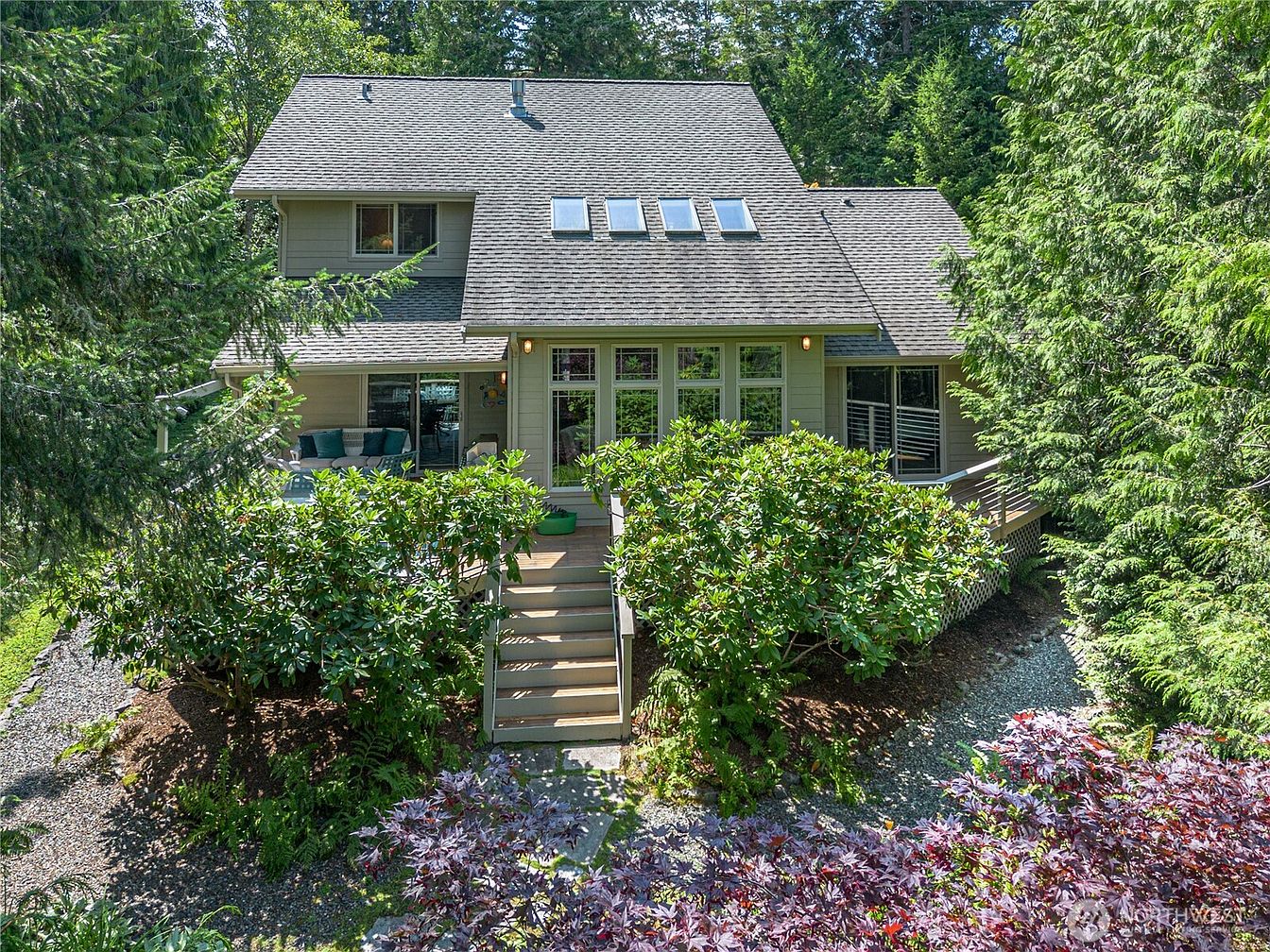 1st image of 33 Twinsview Court