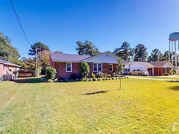 3rd image of 205 Poole Dr