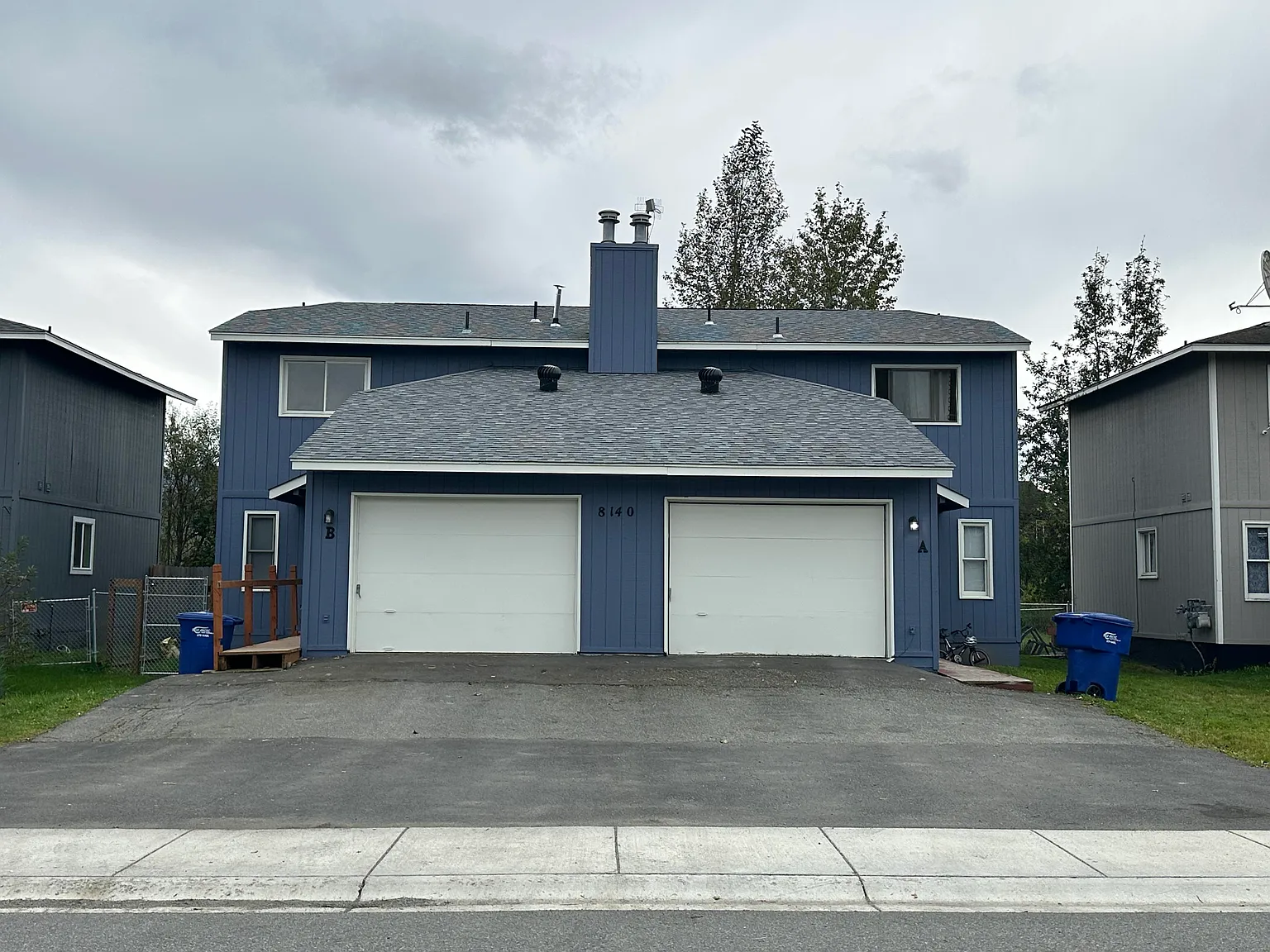 3 bed, 1.5 bath, 1350 sqft, $2,400 — Photo 1