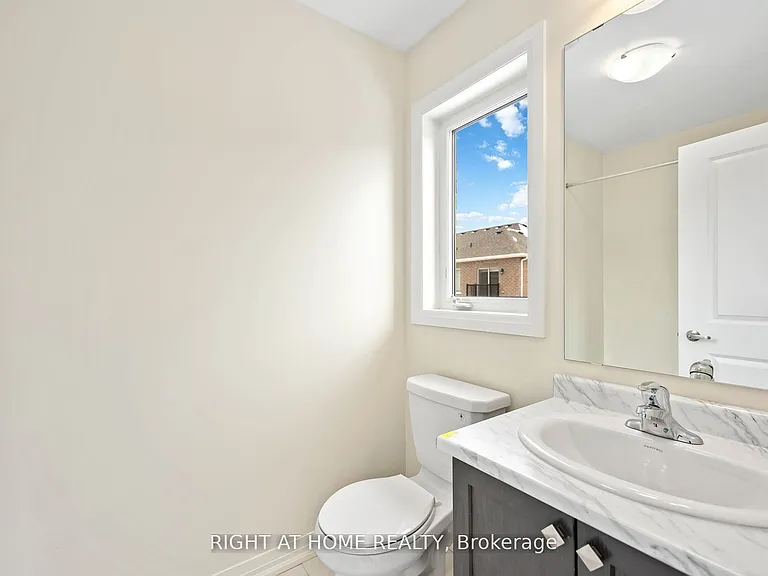 31 Sissons Way — Photo 29