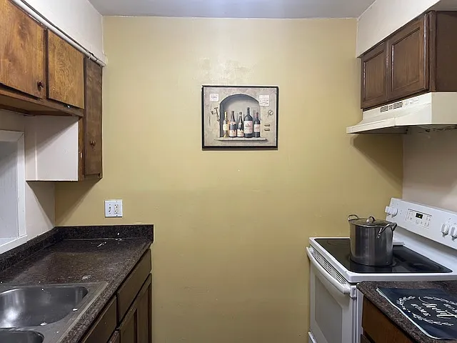 508 Behrman Hwy — Photo 5