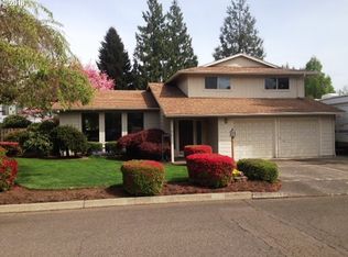 1040 N Ash St, Canby, OR 97013