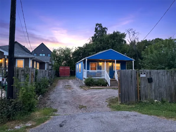 818 E 40th St, Houston, TX 77022