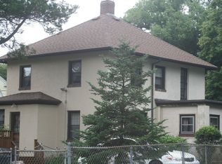 1 Pine Ridge Rd, Wakefield, MA 01880