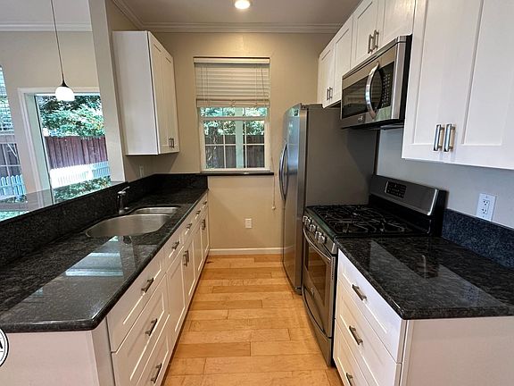 5th image of 8596 Cypress Ave #A