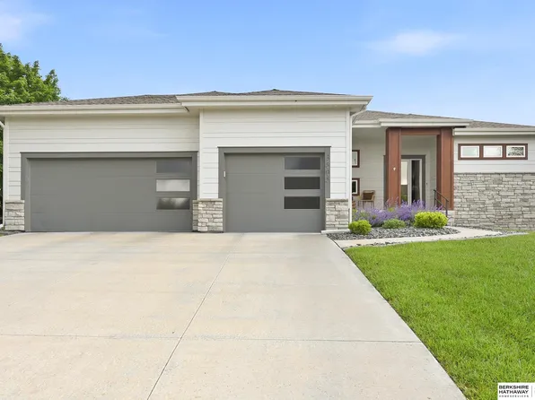3805 S 192nd Ave, Omaha, NE 68130