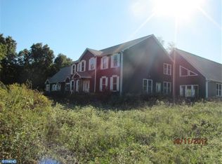 4 Spencer Ln, West Grove, PA 19390