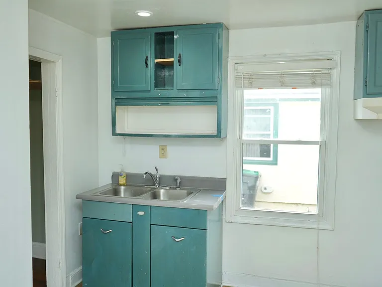 1020 Page St — Photo 7