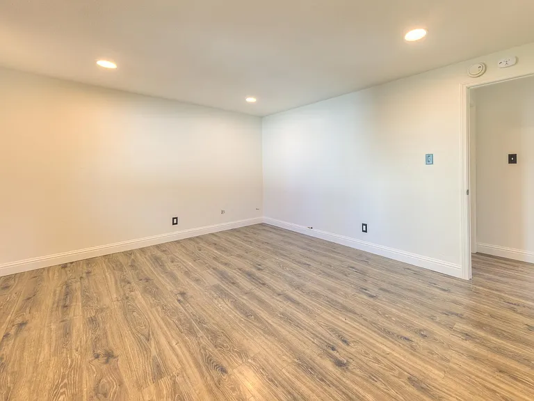 605 Autumn Hills Dr — Photo 24