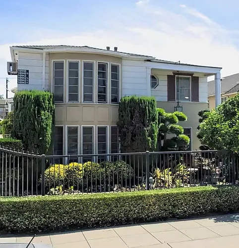 10942 Moorpark St Photo 1
